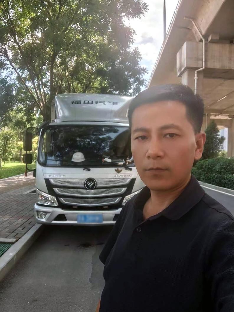 同行十年，初心不改｜张师傅：高端轻卡怎么选？我认准欧马可